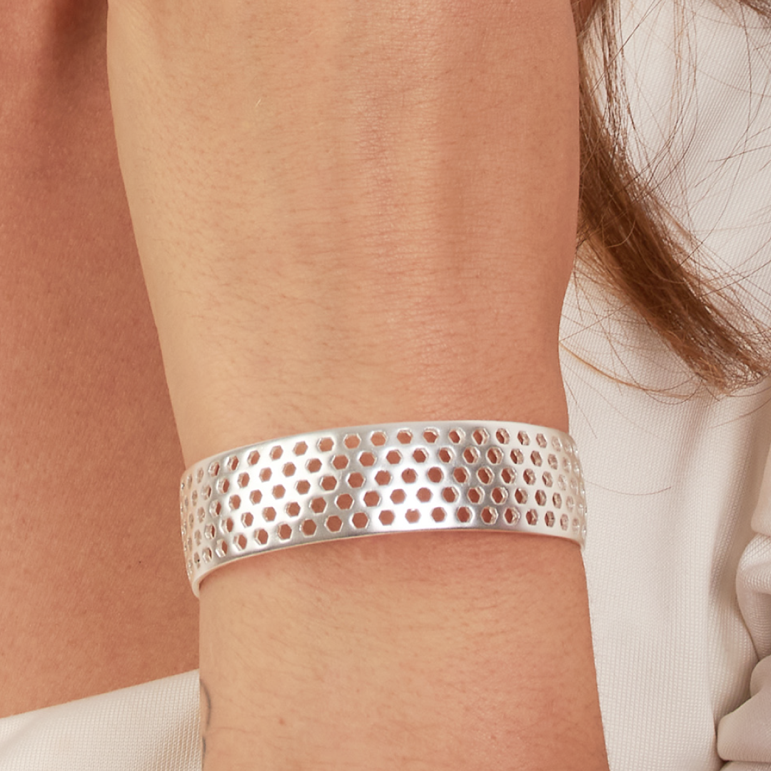 Brazalete Panal Vuelo de Vida Plata