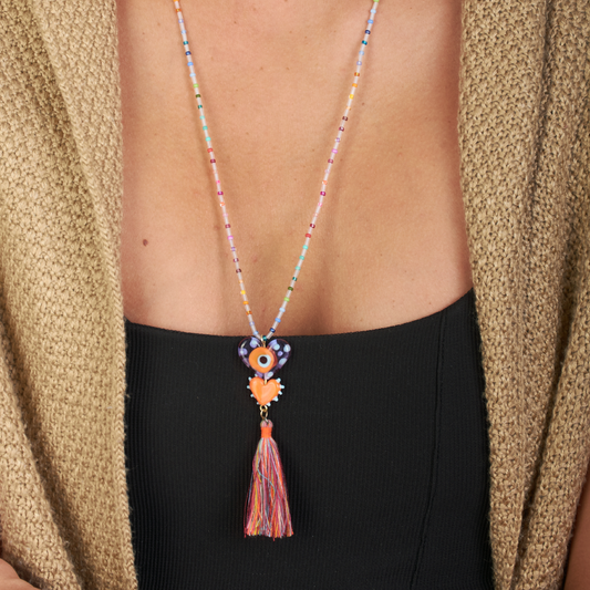 Collar Canutillos Corazones y Borla