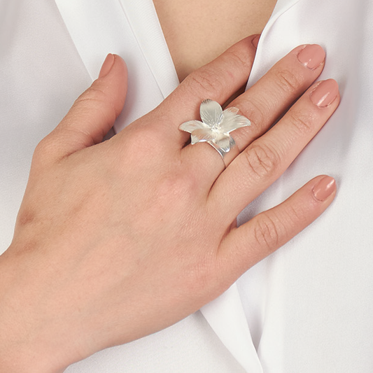 Anillo Lirio Vuelo de Vida Plata