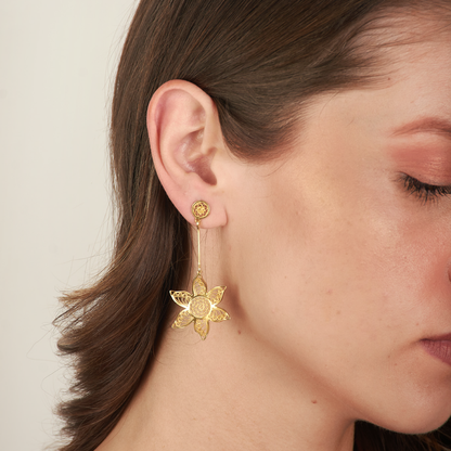 Aretes Girasol Colgante 6 Pétalos