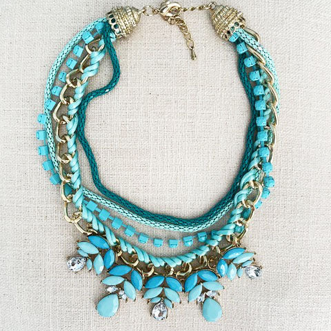 Collar 4 capas azul turquesa con cristales