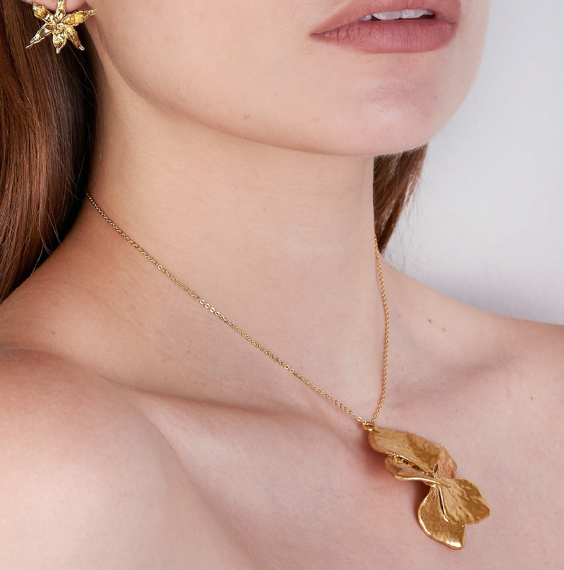 Collar Hortensia Oro