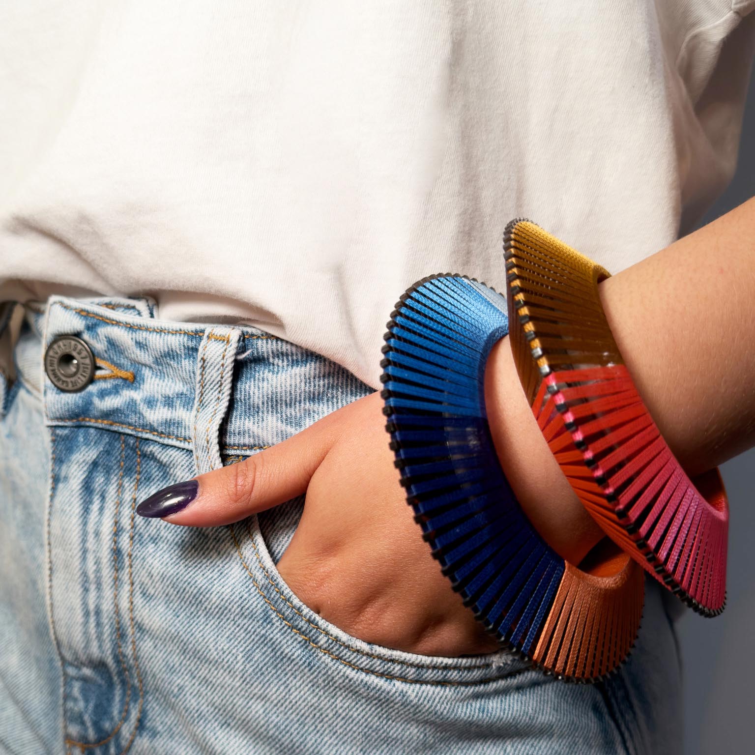 Pulsera Circular 2 cms Tejida con Hilo