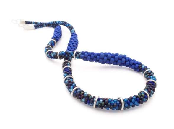 Collar Degrade Corto de Claudia Fajardo