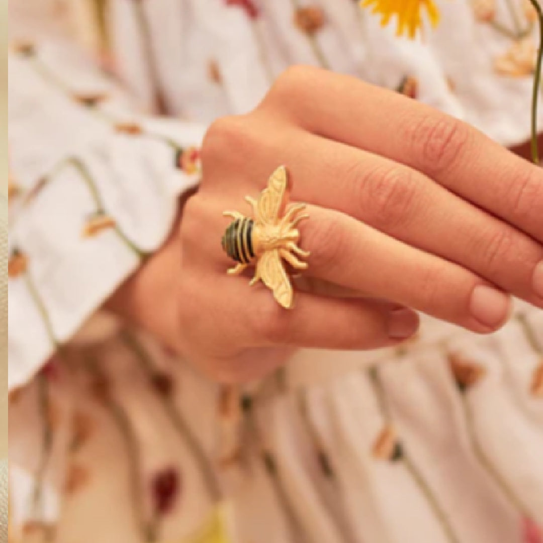 Anillo Queen Bee