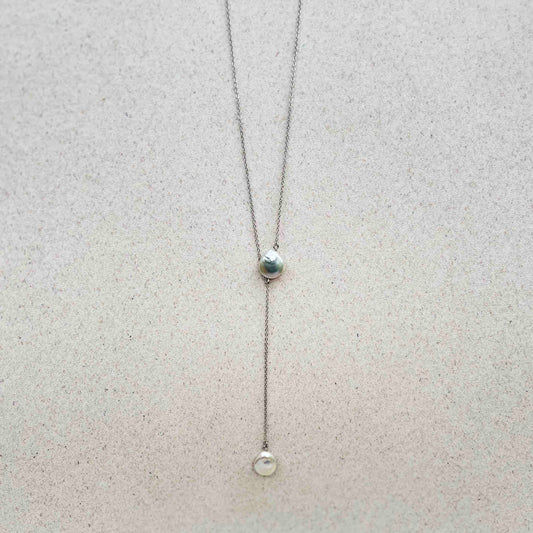 Collar Caída Corbatín 2 Perlas Planas